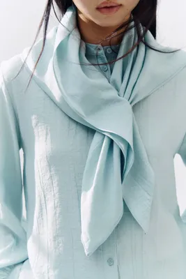 H&M Fular Detaylı Gömlek