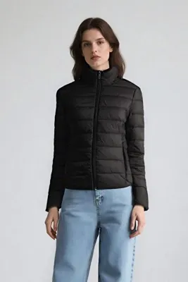 DeFacto Su İtici Regular Fit Dik Yaka Fermuarlı Şişme Mont E8689AX25AU