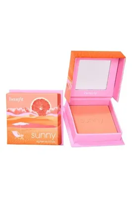 Benefit cosmetic Sunny WANDERful World Mini Allık – Işıltılı Bitişli Seyahat Boyu Pudra Allık