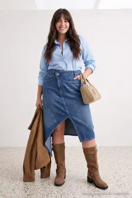 Trendyol Curve Mavi Normal Bel Etek Ucu Asimetrik Denim Büyük Beden Etek TBBAW27AZ00034