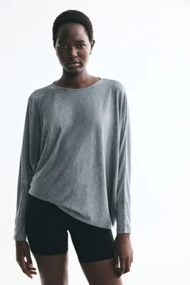 H&M Yarasa Kollu Üst