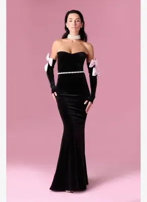 Nur Karaata Velvet Grace Dress