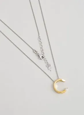 So Chic Asimetrik C Harfi 18 Ayar Beyaz ve Sarı Altın Kaplama 45 Cm Gümüş Harfli Kolye