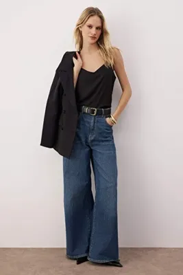 TRENDYOLMİLLA Siyah Basic Askılı Dokuma Bluz TWOSS19BB0224