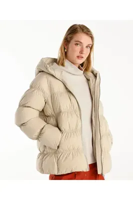 Yargıcı Şerit Detaylı Mont
