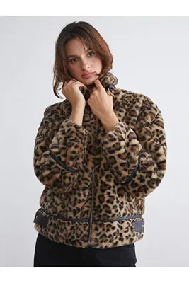 LC Waikiki Kahverengi Dik Yaka Leopar Desenli Kadın Mont