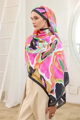 Silk Home Mayda Şal IST 81001 - 12 Siyah - Fuşya Soyut Desen