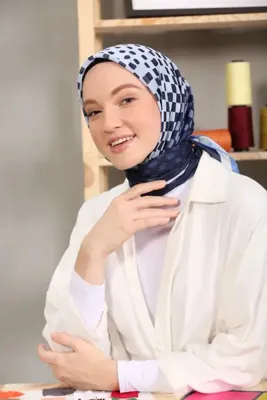 Modakaşmir Puantiye Desenli Soft Pamuk Eşarp Lacivert
