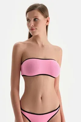 Dagi Siyah-Pembe Straplez Bikini Üst