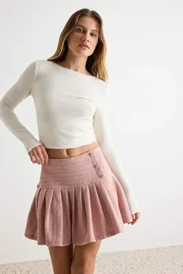 TRENDYOLMİLLA Pembe Ekose / Çizgili Mini Pilili Skater Kısa Mini Tüvit Örme Etek TWOAW27ET00002