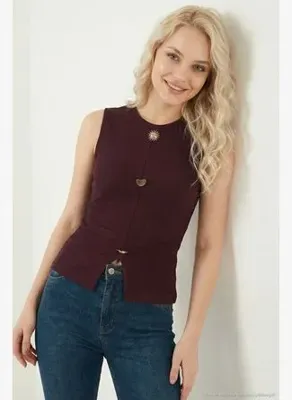 Lela Fittted Fit Bisiklet Yaka Aksesuar Detaylı Bluz Kadın BLUZ 5866475