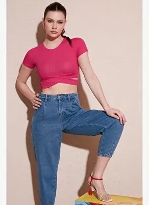 Lela Fitilli Bel Detaylı Kısa Kollu Dar Kesim Crop Bluz Kadın BLUZ 5864211