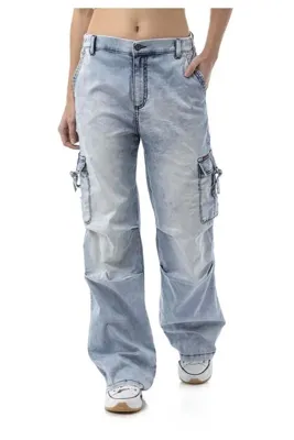 Cipo&Baxx Kadın Bol Paça Kot Pantolon – Kargo Cepli Buz Mavisi Rahat Kesim Pantolon -WD544