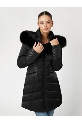 Guess SUNİ KÜRK KAPÜŞONLU ŞİŞME MONT