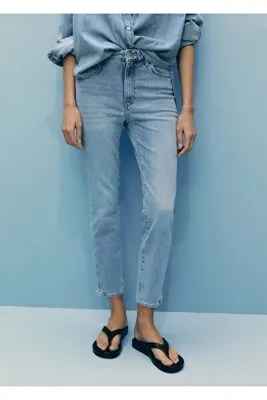 MANGO Woman Claudia dar kesim crop jean pantolon