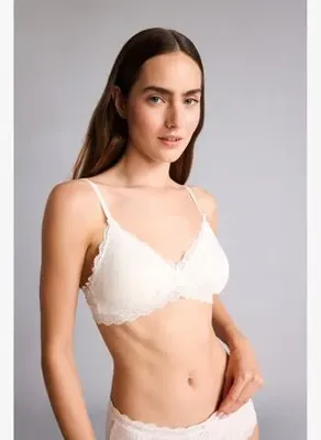 Defacto Dantel Detaylı Çıkarılabilir Kap Pedli Balensiz Bralet