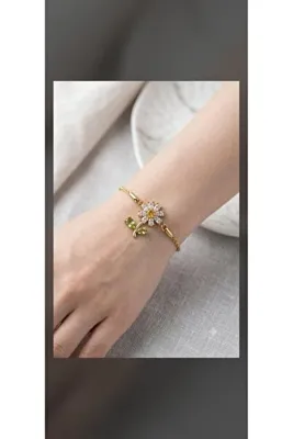 Genel Markalar Kadın Gold Kaplama Renkli Zirkon Taşlı Papatya Model Bileklik