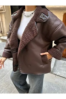zoezoe Çoban Düğmeli Peluş Lamine Mont