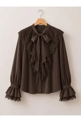 Hepsi Moda Önü Ve Kolu Dantel Detaylı Gömlek - 5306 - Acı Kahve