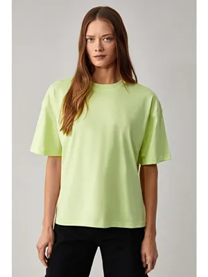 Grimelange Jemmy Kadın %100 Organik Pamuk Relaxed Fit Yırtmaçlı Yuvarlak Yakalı NEONYEŞİL-YEŞİL T-Shirt