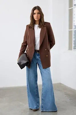 TRENDYOLMİLLA Kahverengi Oversize Astarlı Düğmeli Dokuma Blazer Ceket TWOAW22CE0167