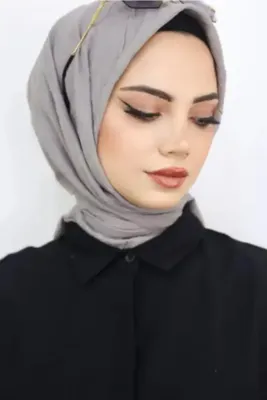 Melodi Scarf Kadın Tesettür Pratik Bambu Kraş Eşarp Açık Gri