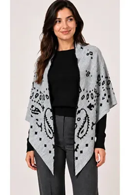 Sebir Moda Desenli Çift Taraflı Triko Üçgen Şal