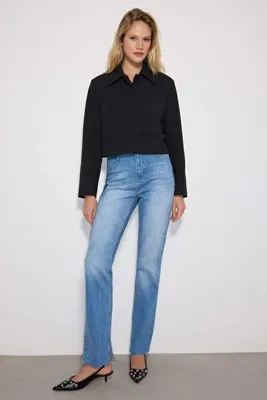 TRENDYOLMİLLA Lacivert Yırtmaçlı Yüksek Bel Comfort/Esnek Flare İspanyol Paça Jeans TWOAW22JE0382