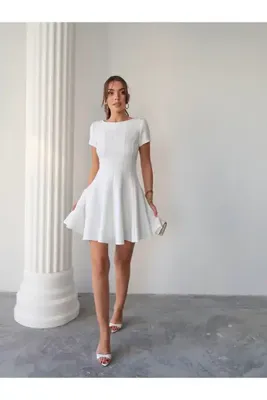 Swass Yarım Kol Volanlı Elbise
