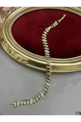 Genel Markalar Vip Çelik Gold Renk Zirkon Taşlı Lazer Kesim Bileklik