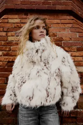 Bershka Suni kürk ceket