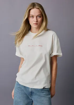 Mavi x Brooklyn Industries Baskılı Ekru Tişört