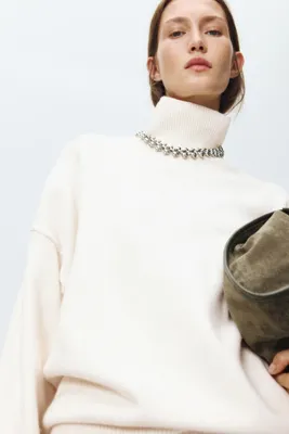 H&M Yarım Balıkçı Yakalı Oversize Kazak