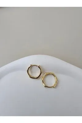Zivazer Store Kadın çelik kararmaz xuping altıgen şeklinde 14k gold renginde çelik küpe
