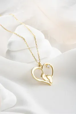 Nereze 925 Ayar Gümüş Gold Kaplama Kalpli Bebek Ayakizi Kolye