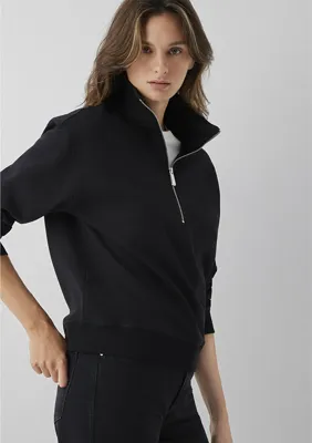 Mavi Yarı Fermuarlı Siyah İnterlok Sweatshirt