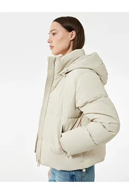 Koton Polar Cep Detaylı Fermuarlı Uzun Kollu Kapüşonlu Crop Şişme Mont