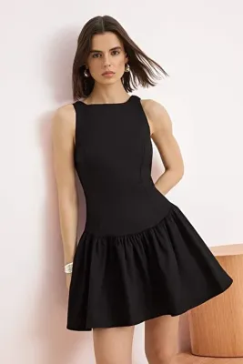 TRENDYOLMİLLA Siyah Düz Kısa / Mini  Dokuma Elbise TWOSS25EL00865