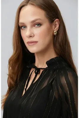Network Gold Taş Detaylı Küpe
