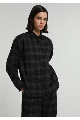 Colins Boyfriend Fit Shirt Neck Ekoseli Kadın Antrasit Uzun Kol Gömlek