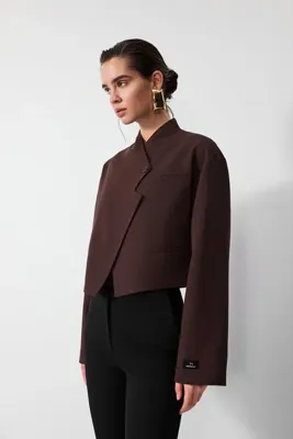 Vatkalı Diagonal crop blazer ceket