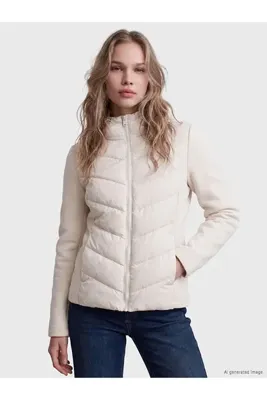 LC Waikiki LCW Vision Bej Kapüşonlu Kadın Şişme Mont