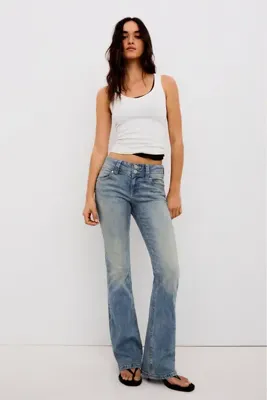 Bershka Düşük bel kapaklı bootcut jean