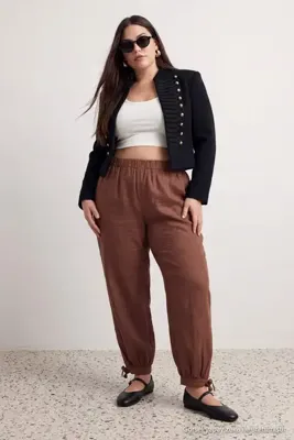 Trendyol Curve Limited Edition Kahverengi Paçası Ayarlanabilir Yazlık Şalvar Büyük Beden Pantolon TBBSS26AR00026