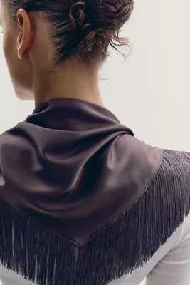 H&M Püsküllü Üçgen Şal