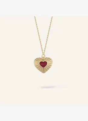 AJA Love Glow Kırmızı Mineli Kalp Figürlü Altın Kolye