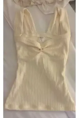 İsra Ayyıldız Moonstar Collection Sarı Önü Büzgü Güllü Kurdele Detaylı Dantelli Kalın Askılı Bluz
