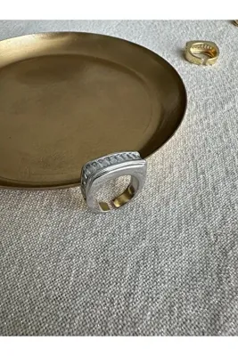 ringbox Baget Kare Yüzük