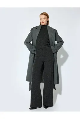 Koton X Selected by Şahika Ercümen - Slim Fit Dikiş Detaylı Uzun Kollu Dik Yaka Bluz