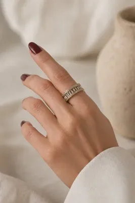 Vitastyle BAGET TARZ SIRALI TAŞ DETAYLI AYARLANABİLİR YÜZÜK
